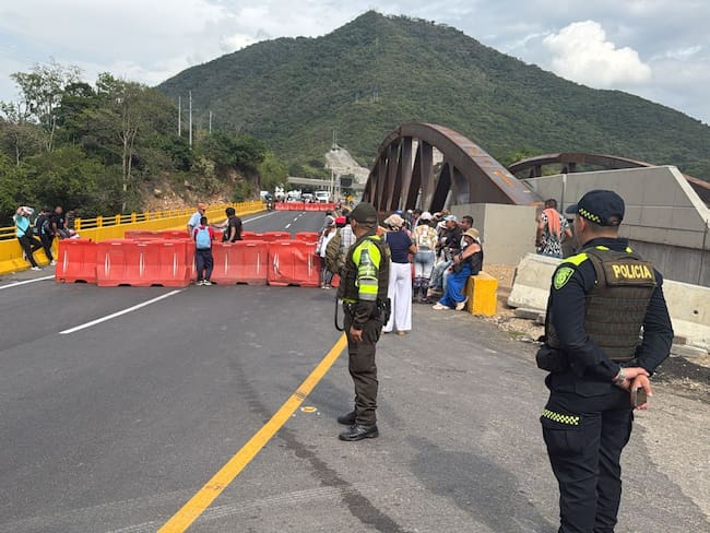 Bloqueos en la vía Bogotá-Girardot/Imagen Cortesía Vía Sumapaz
