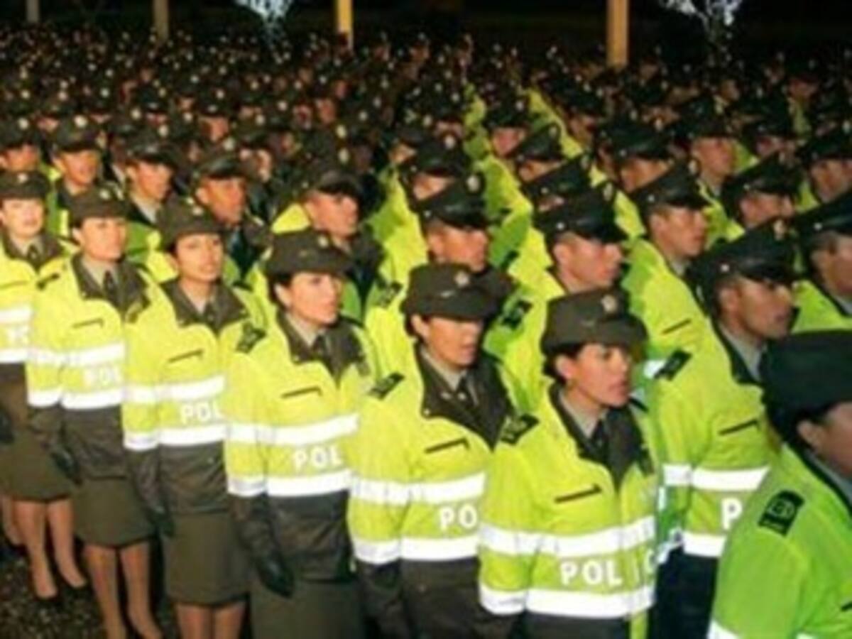 Abren convocatoria para vincular cinco mil patrulleros a la Policía
