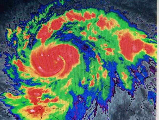 Huracán IOTA podría alcanzar categoría 3 en las próximas horas: Dimar