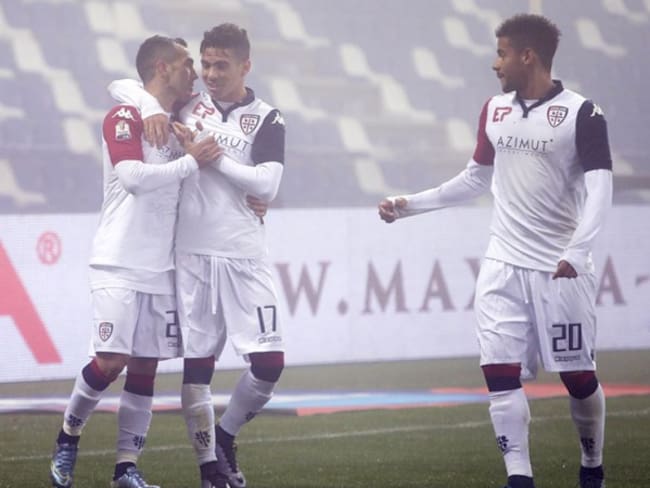 Andrés Tello: gol, baile y expulsión en el triunfo 0-2 del Cagliari