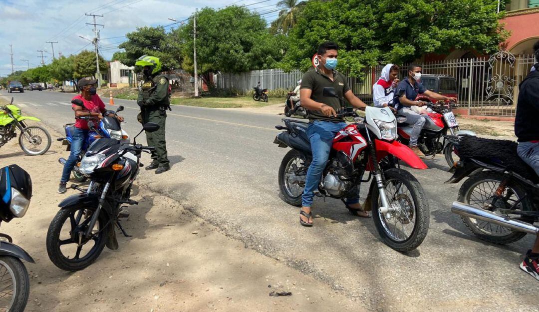 Operativos durante el toque de queda y ley seca