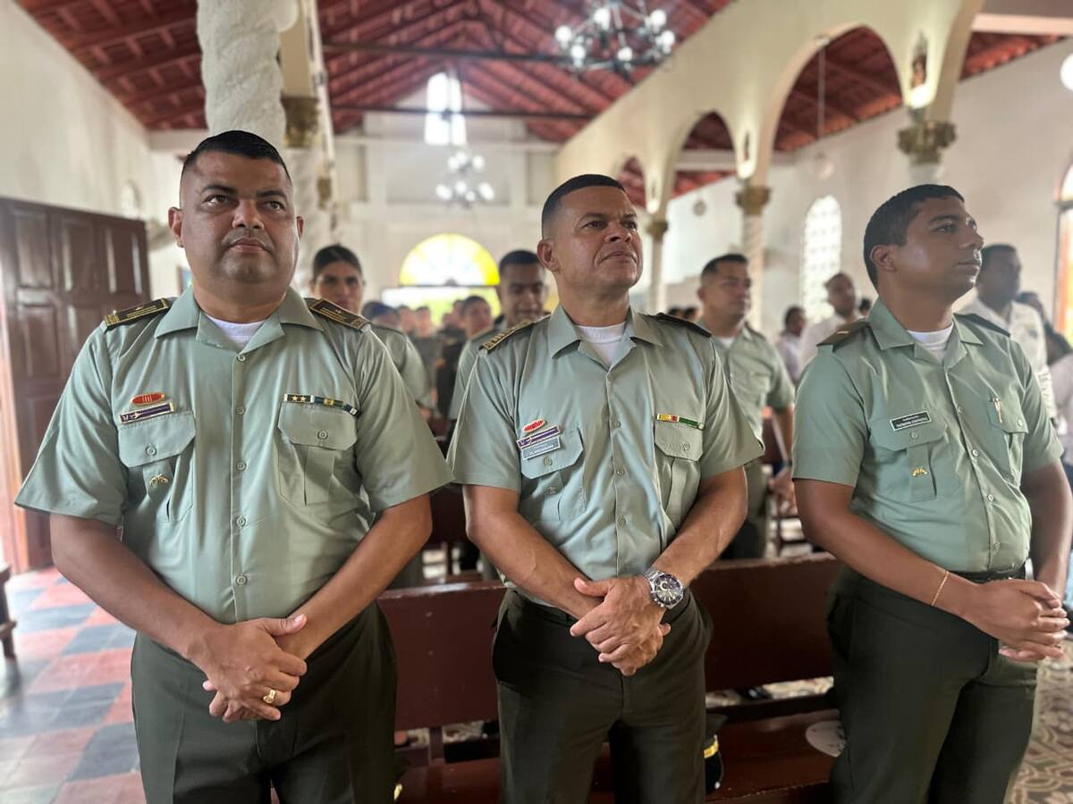 Bolívar celebró los 134 años de la Policía Nacional con homenaje a la vocación de servicio