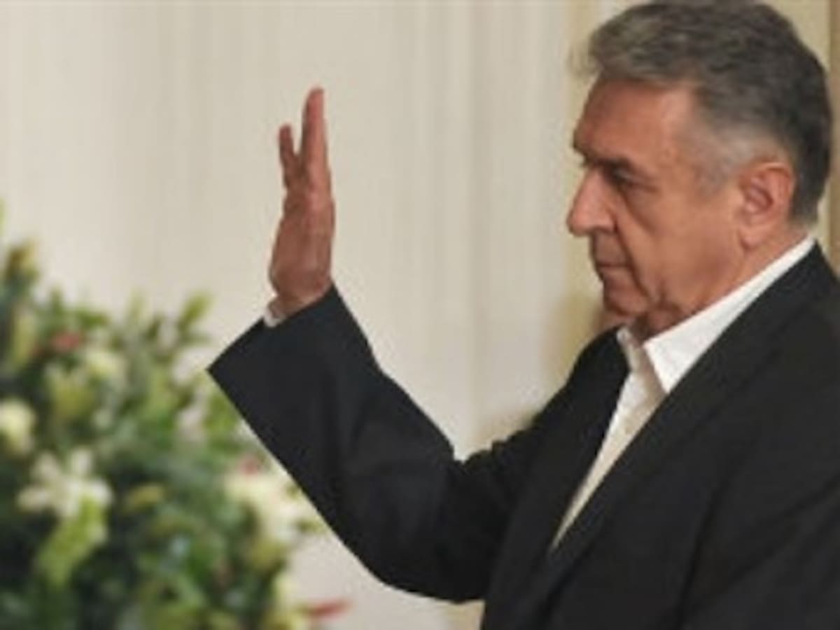 “Lucho vino a renunciar pero salió atornillado”: Santos
