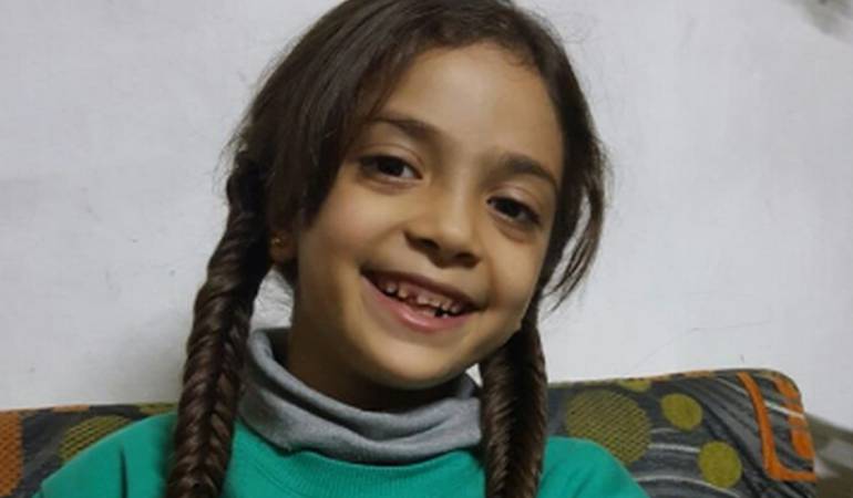 Bana Alabed, de 7 años, tuitea sobre su vida en el este de la ciudad de Alepo. 