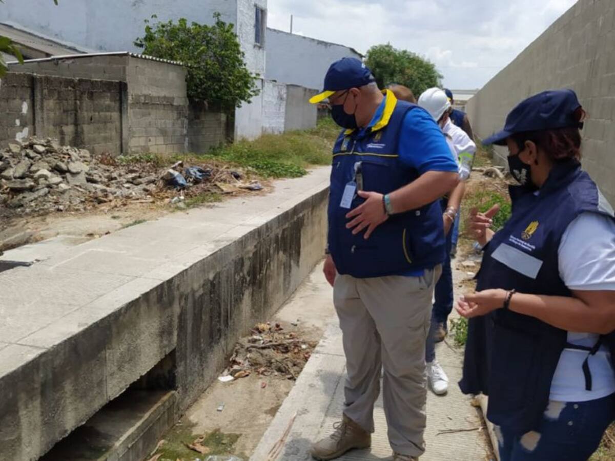 Inició inspección de canales para prevenir inundaciones en Cartagena
