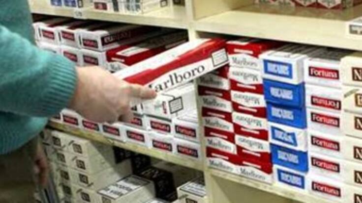 Gobierno definirá aumento del IVA para licores, cigarrillos y juegos de azar