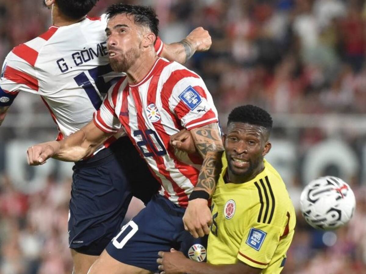 Revelan audios del VAR en el Paraguay vs. Colombia, ¿qué se dijo en posible penal a Lerma?