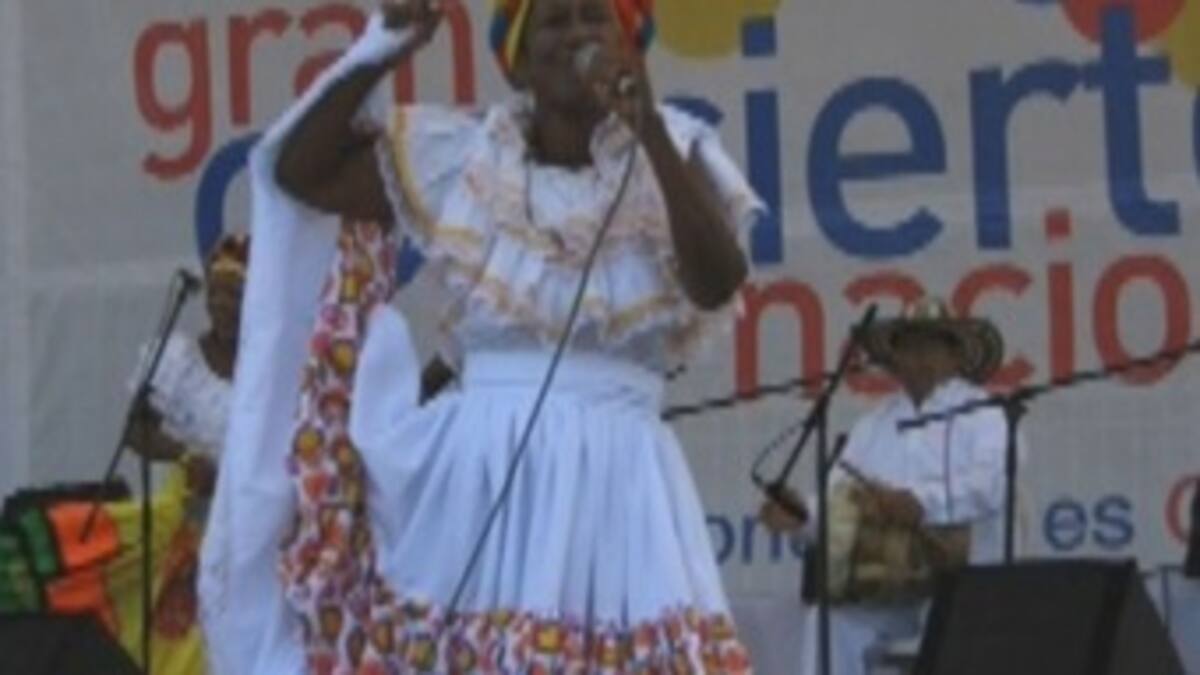 Colombia entera canta en la masiva Fiesta de la Independencia