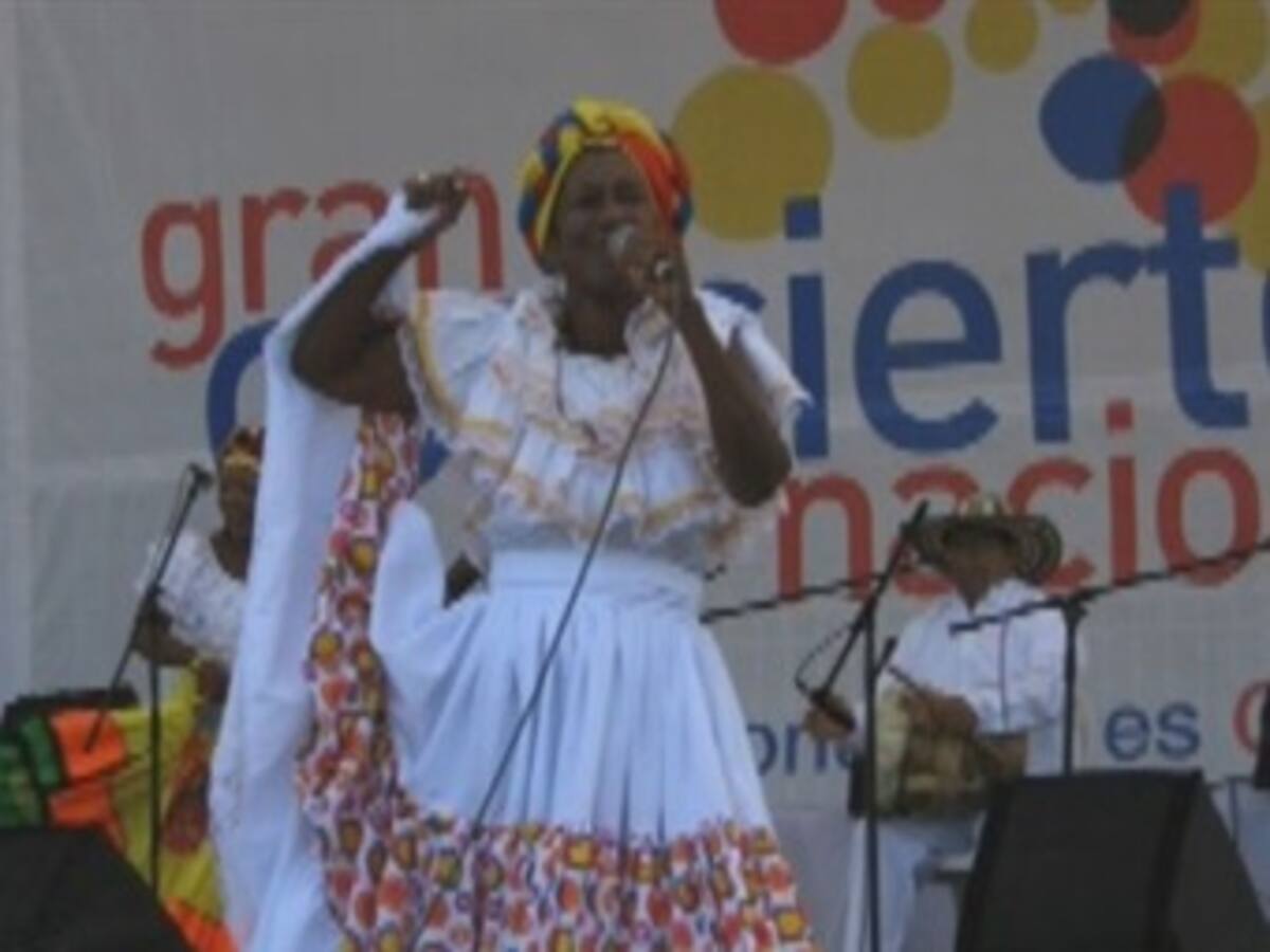 Colombia entera canta en la masiva Fiesta de la Independencia