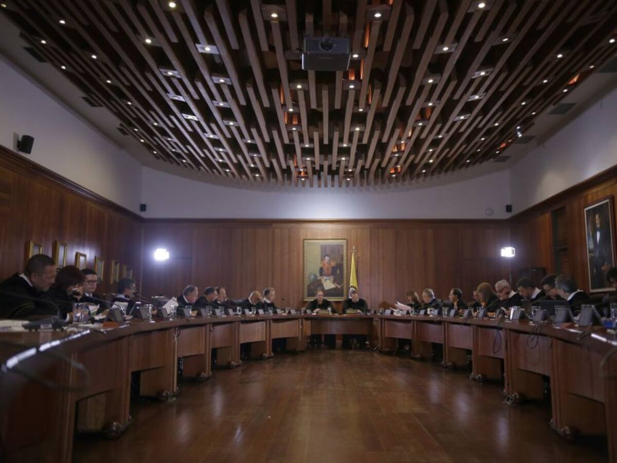 Demandan directrices de Gobierno en contratos de prestación de servicios