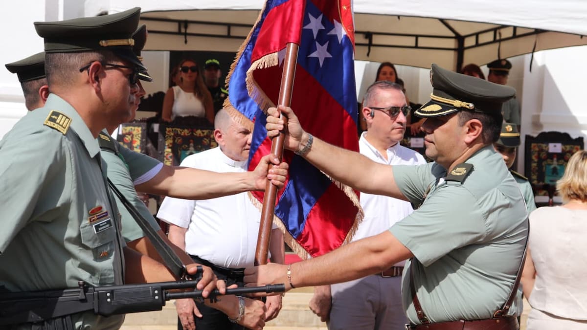 Coronel Alexander Martín asume como nuevo comandante del Departamento de Policía Magdalena