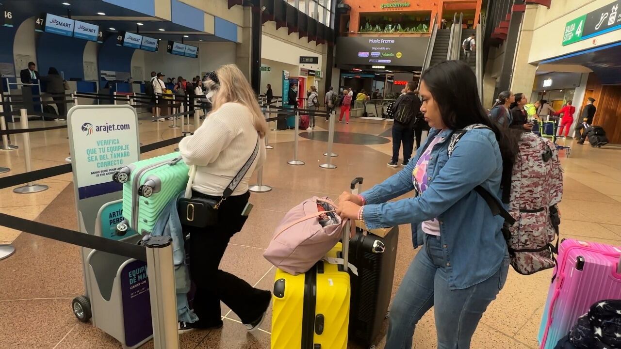 Viajeros, aeropuerto José María Córdova. Foto: Alcaldía de Medellín