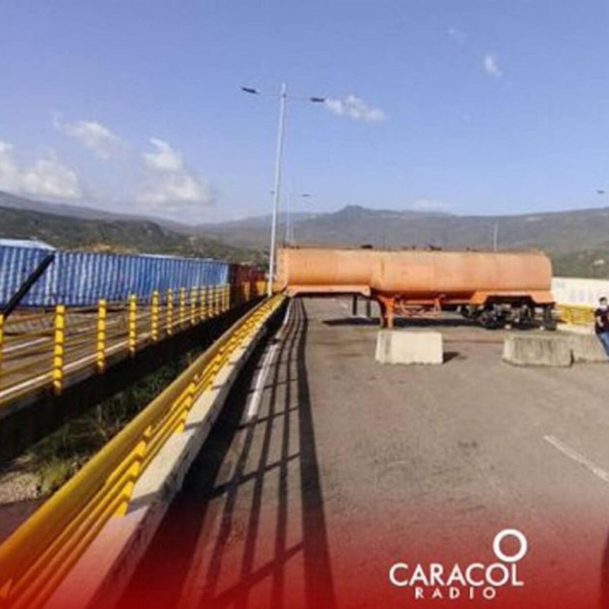 Venezuela construirá monumento con contenedores instalados en los puentes