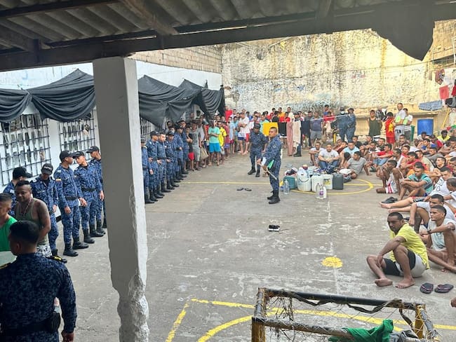 Juez dejó en libertad a guardianes del INPEC capturados por presunta corrupción en La Picota