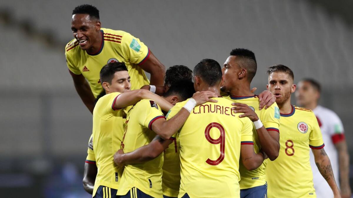 Colombia goleó a Perú de visitante y recuperó terreno en la Eliminatoria