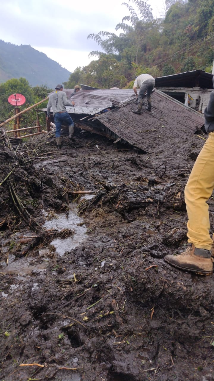 Alerta por fuertes lluvias en Casabianca, Tolima un menor perdió la vida.