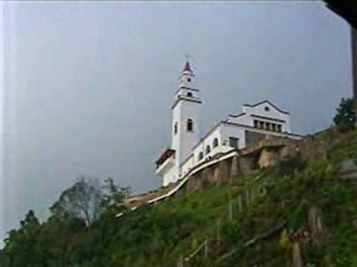 El camino peatonal de Monserrate seguirá cerrado hasta el 2010