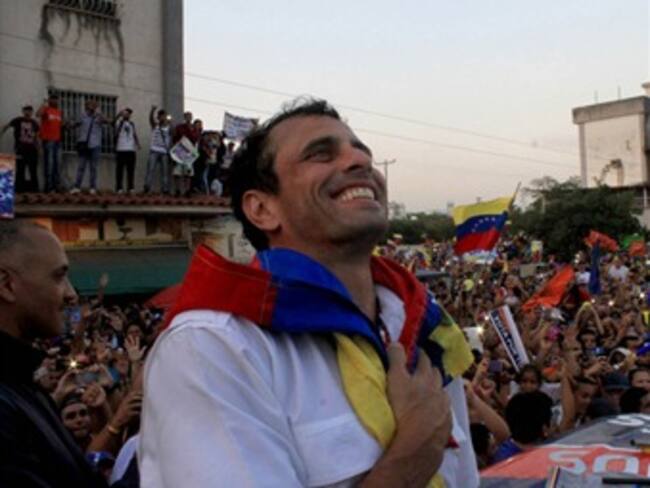 Alejandro Sanz y Willie Colón envían mensajes de apoyo a Capriles