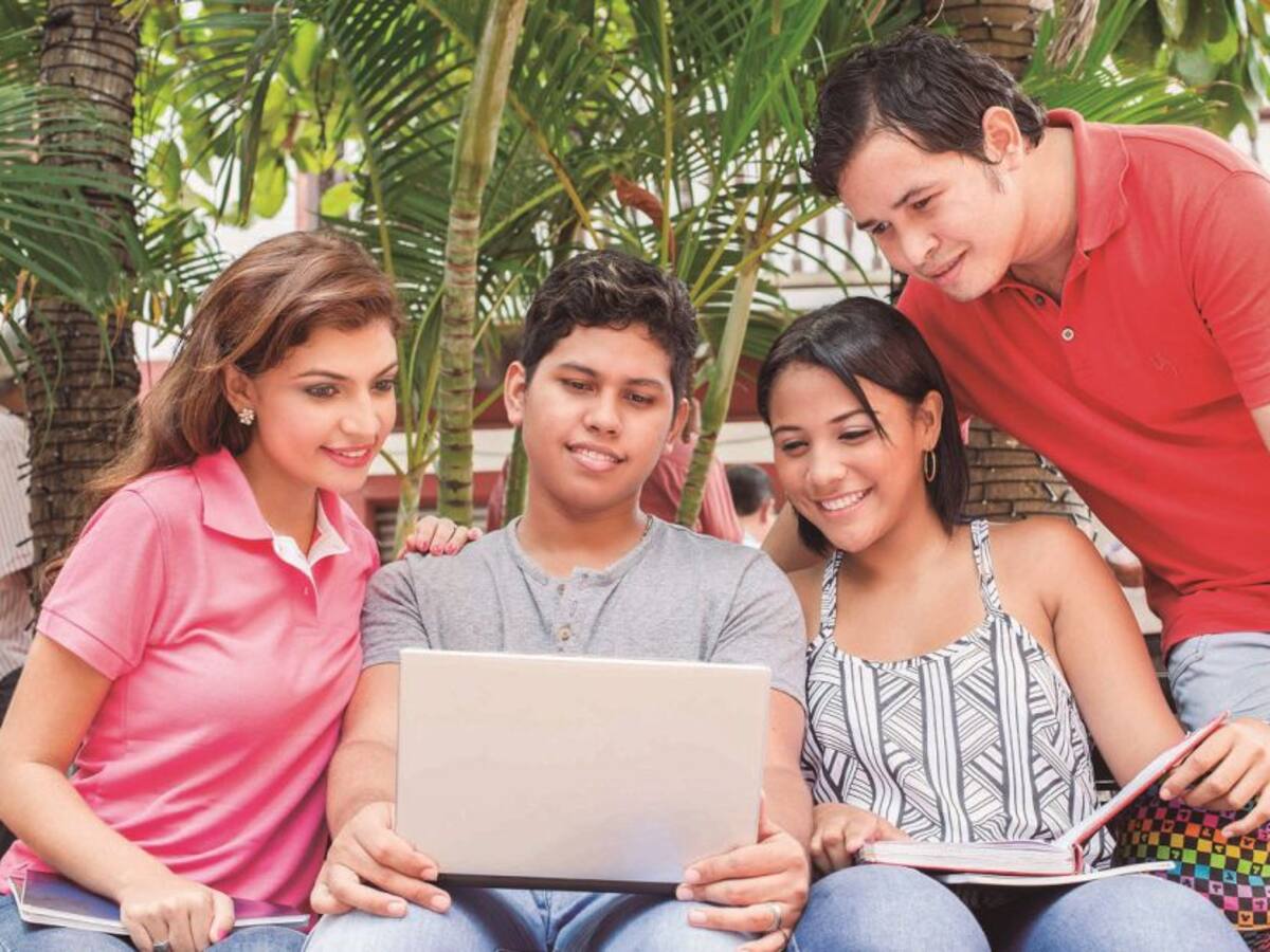 1.896 familias utilizaron el crédito educativo de Brilla durante el 2020