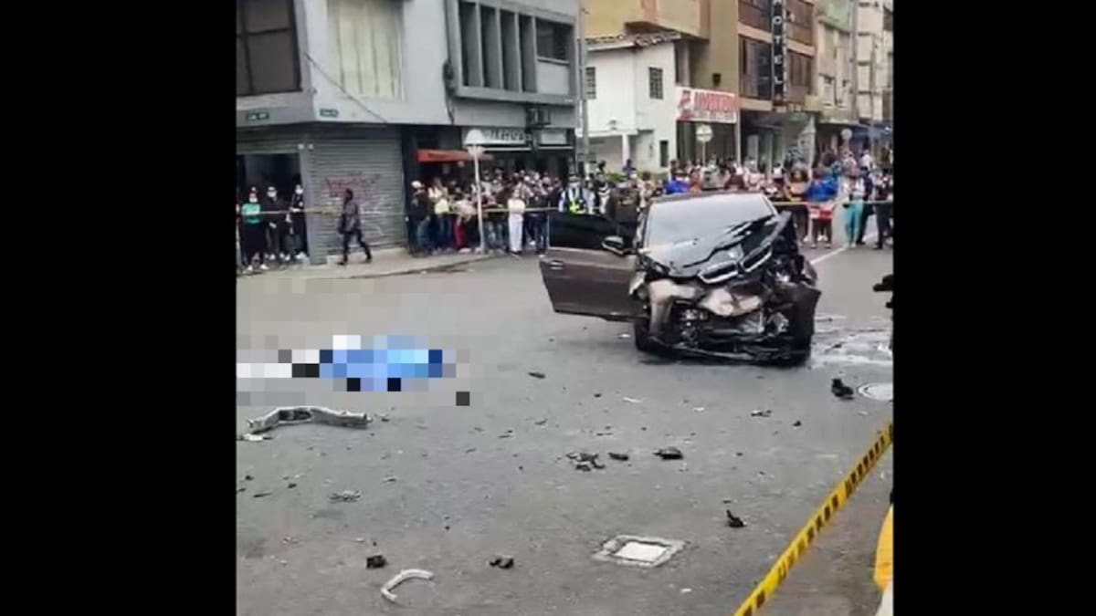 En choque de varios vehículos falleció un hombre en Medellín