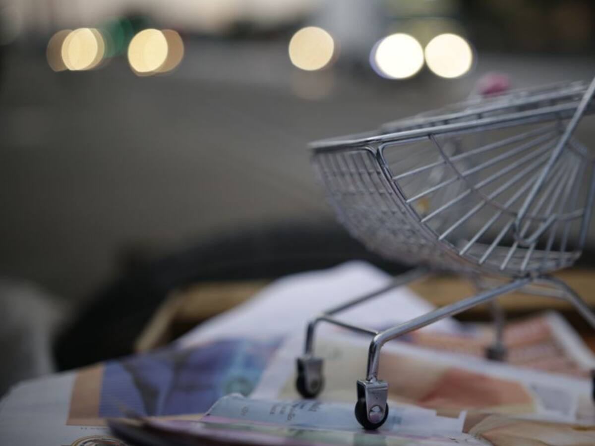 Autor de 'Ley de comida chatarra' denuncia que está siendo engavetada