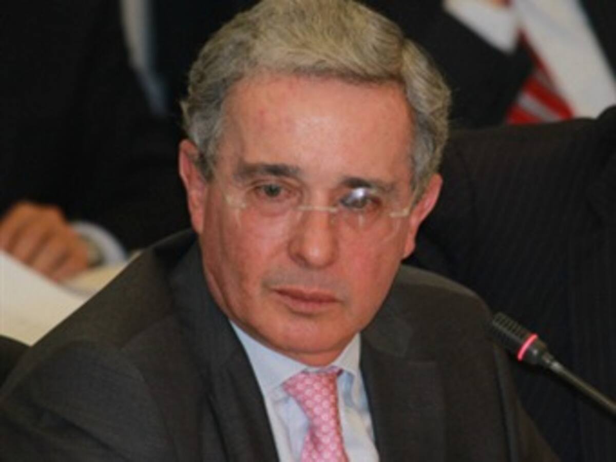 Críticas de Uribe a las zonas de reservas campesinas