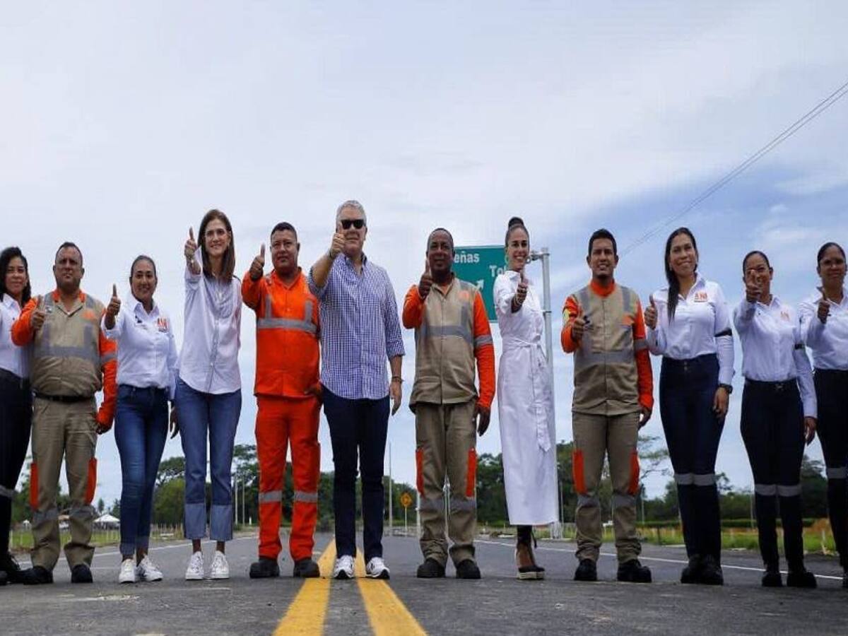 En Tolú, Sucre, el Gobierno entregó 126,2 kilómetros de la vía Antioquia-Bolívar