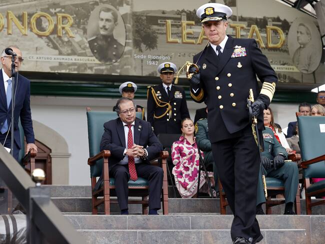 Opinómetro: el 60% opina que conducta de Petro en transmisión de mando fue inapropiada