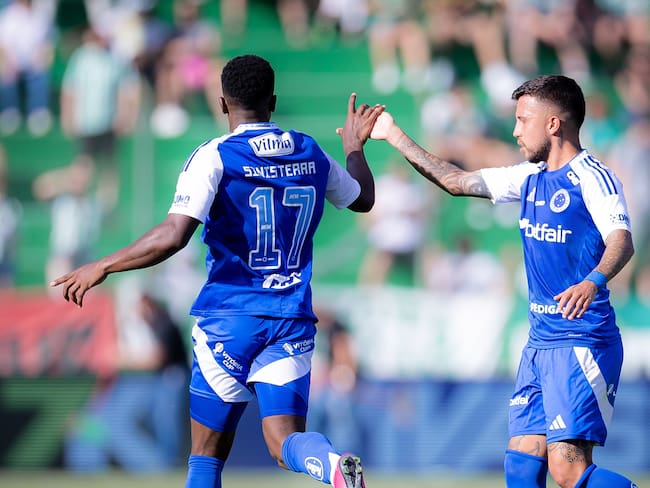 Luis Sinisterra celebra su gol con Cruzeiro ante Juventude / Twitter: @Cruzeiro.