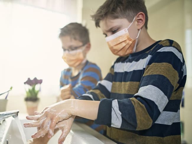 Un correcto lavado de manos puede reducir hasta en un 50 % el peligro de contagio del Coronavirus y de otras enfermedades. 