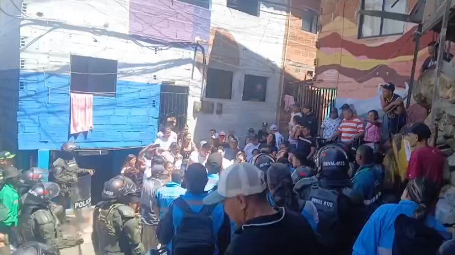 Desalojo en Manrique - foto comunidad