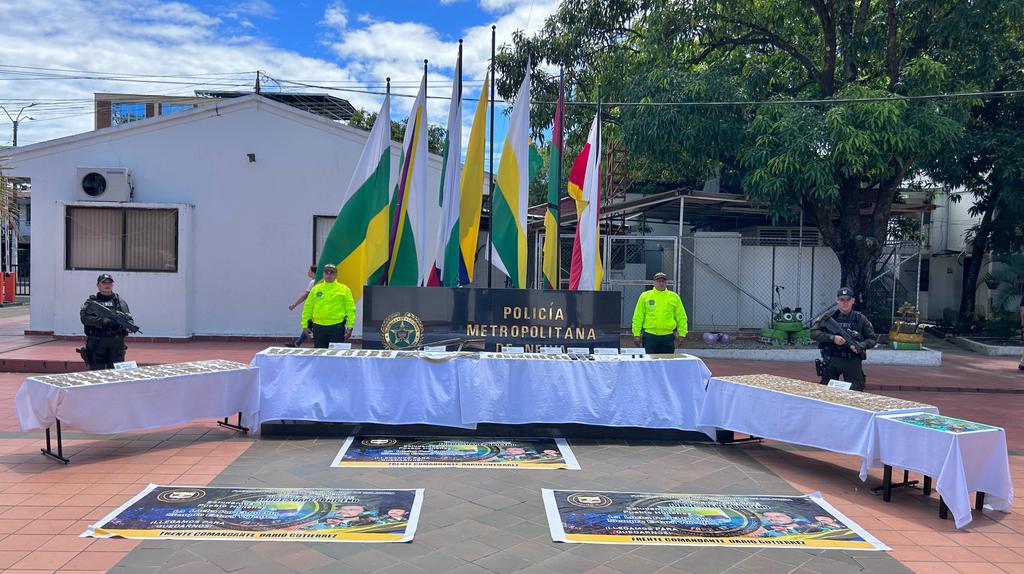 Estos elementos estaban siendo utilizados por este grupo armado ilegal, con el propósito de constreñir y  amenazar a los habitantes de la zona rural de los municipios de Tello, Baraya  Villa Vieja y Neiva.