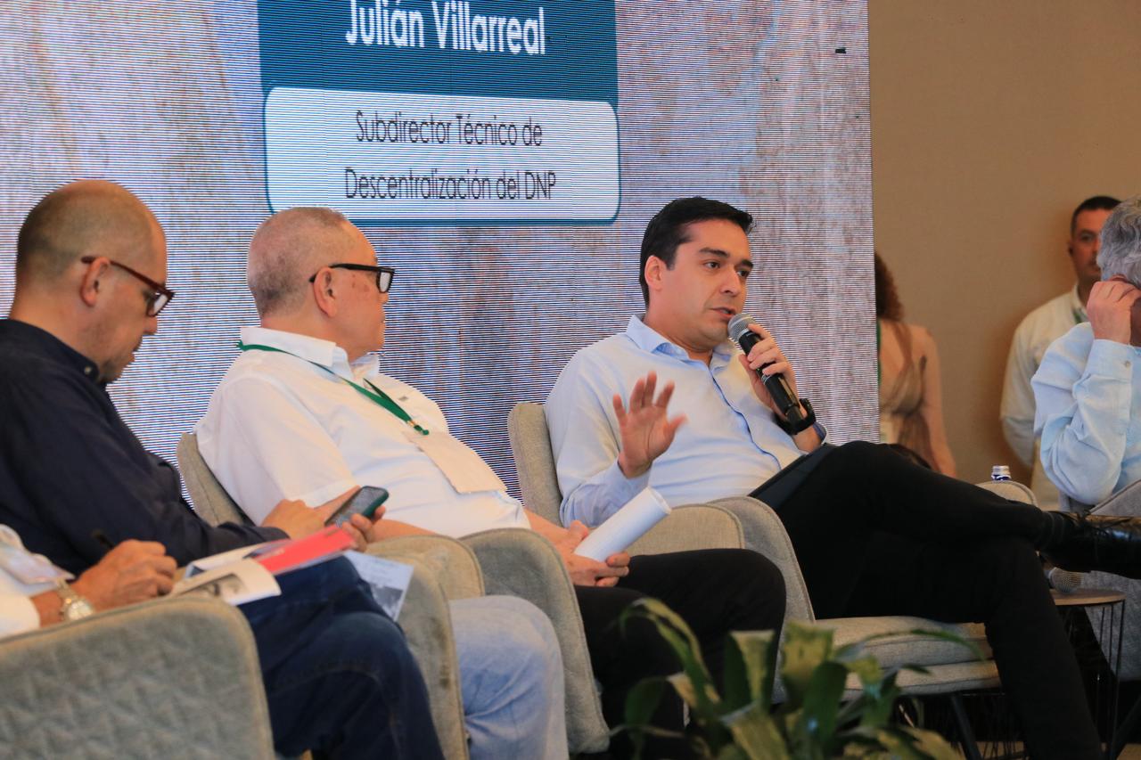 Se trata del segundo encuentro dedicado a la descentralización y la autonomía territorial organizado por Prisa Media este año. | Foto: Caracol Radio