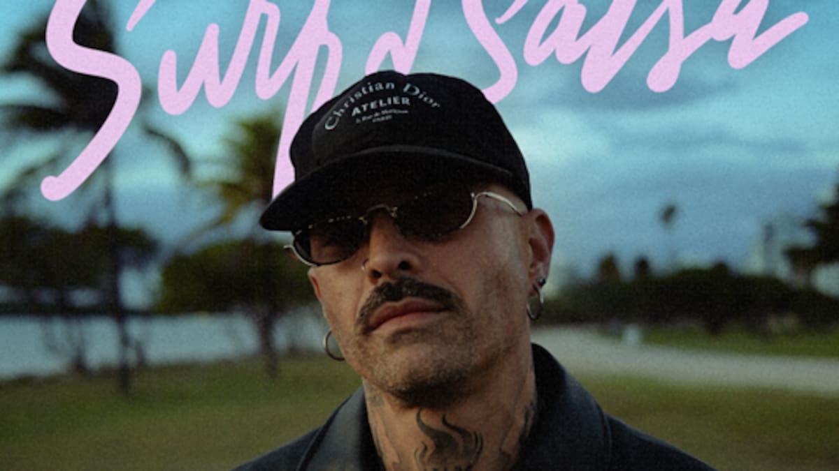 Mike Bahía arranca su gira 2025 con una explosiva fusión de salsa y su estilo único
