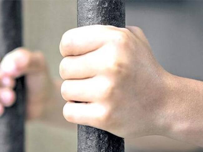 Condenan a 20 años de prisión a líder paramilitar por desaparición forzada