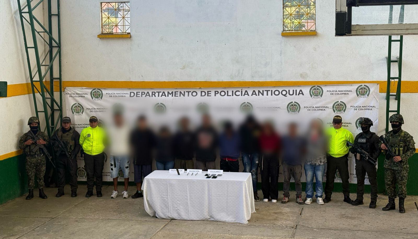 Capturados Los Machado en Amalfi- foto Brigada 11 del ejército