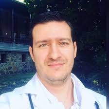 Médico Julián Humberto Ramírez Urrea Foto: Doctoralia.