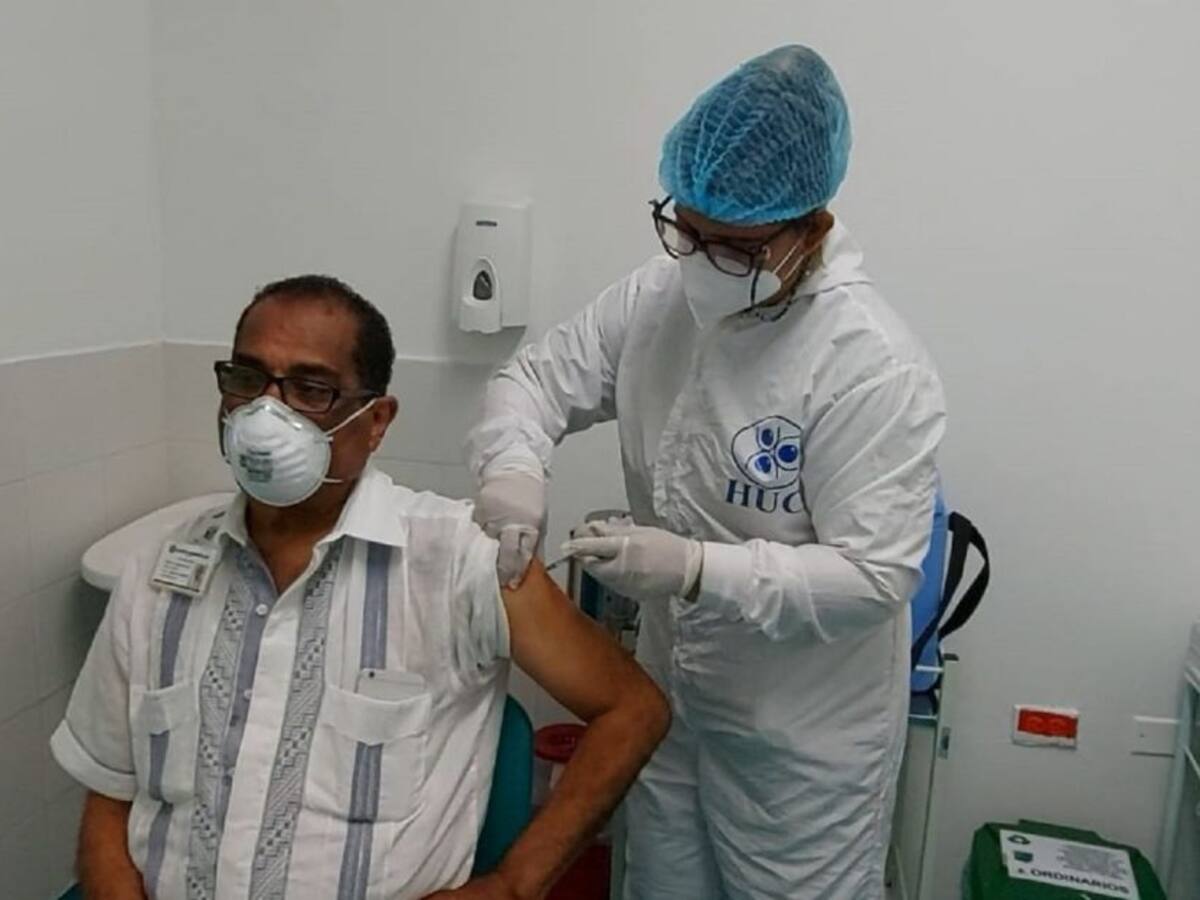 Primer vacunado contra el COVID-19 en Cartagena recibió segunda dosis