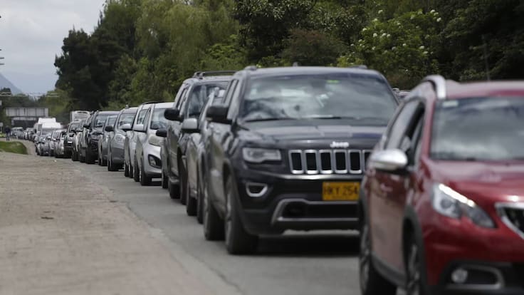 El decreto de arancel de 40% para carros a gasolina importados ataca directamente el bolsillo: Asopartes