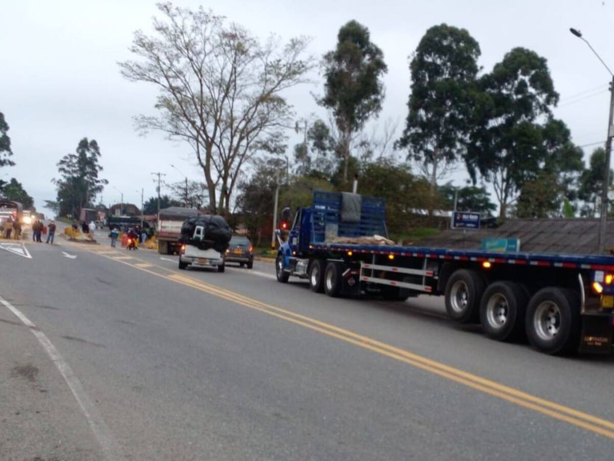 Comunidades protestan y se oponen a la reinstalación del peaje de Tunía