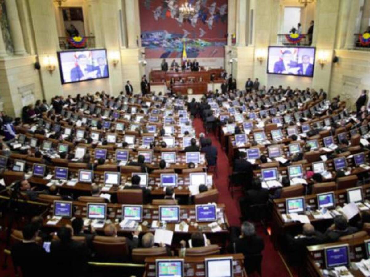 Congreso promueve debate sobre intervención del gobierno a la frontera