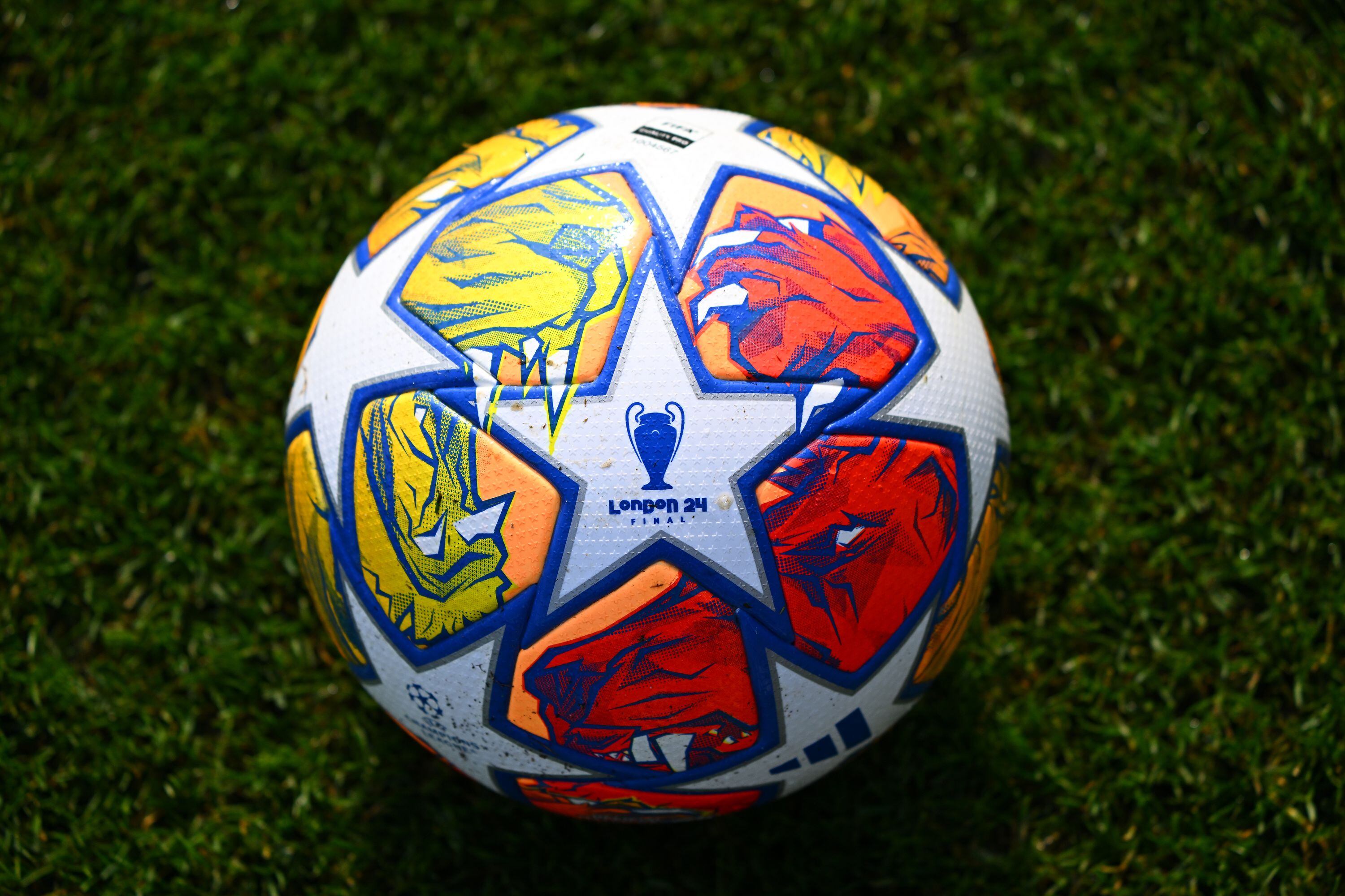 COMO, ITALY - FEBRUARY 18: Ball of Uefa Champions League in action during the FC Internazionale training session at the club's training ground Suning Training Center on February 18, 2024 in Como, Italy. (Photo by Mattia Ozbot - Inter/Inter via Getty Images)
