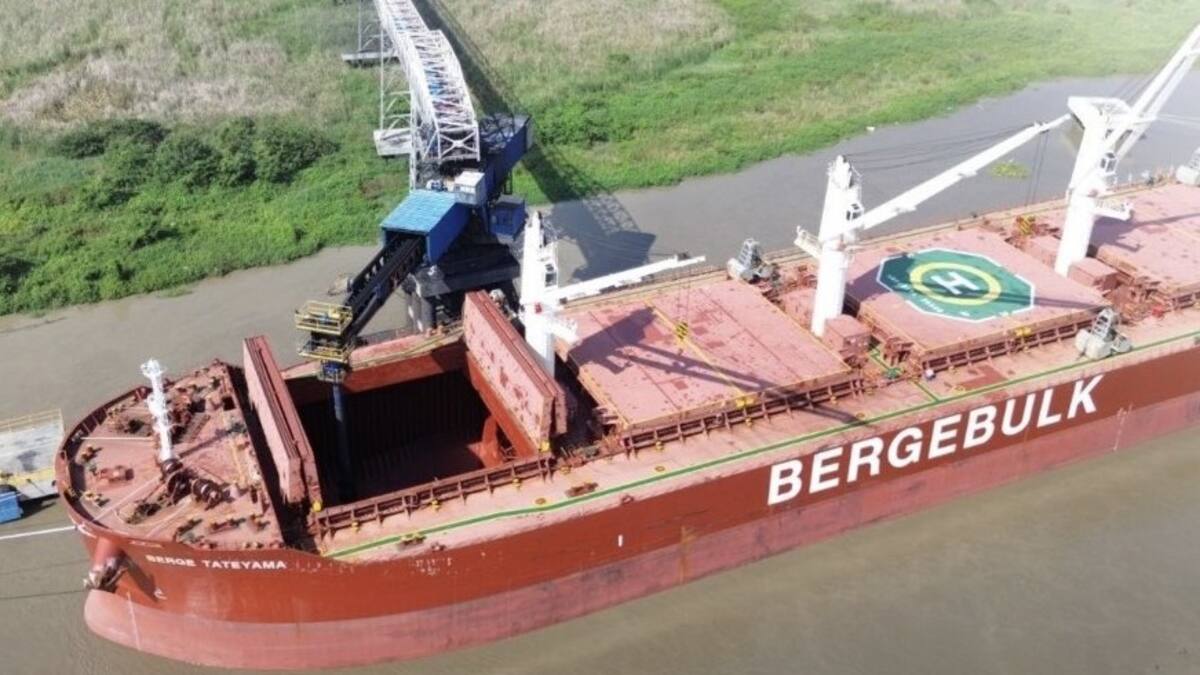 Riverport dinamiza la zona portuaria de Barranquilla con exportación de 37.046 toneladas de carbón