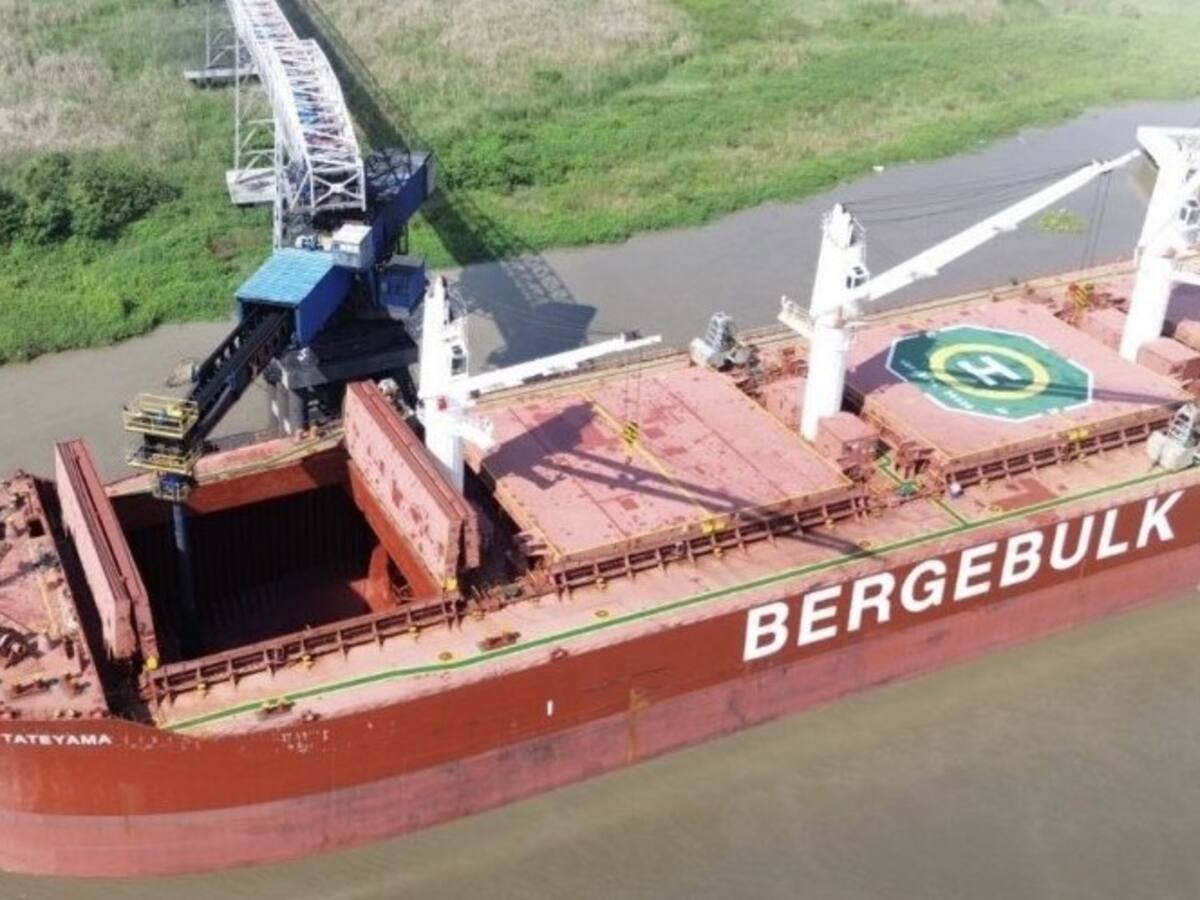 Riverport dinamiza la zona portuaria de Barranquilla con exportación de 37.046 toneladas de carbón