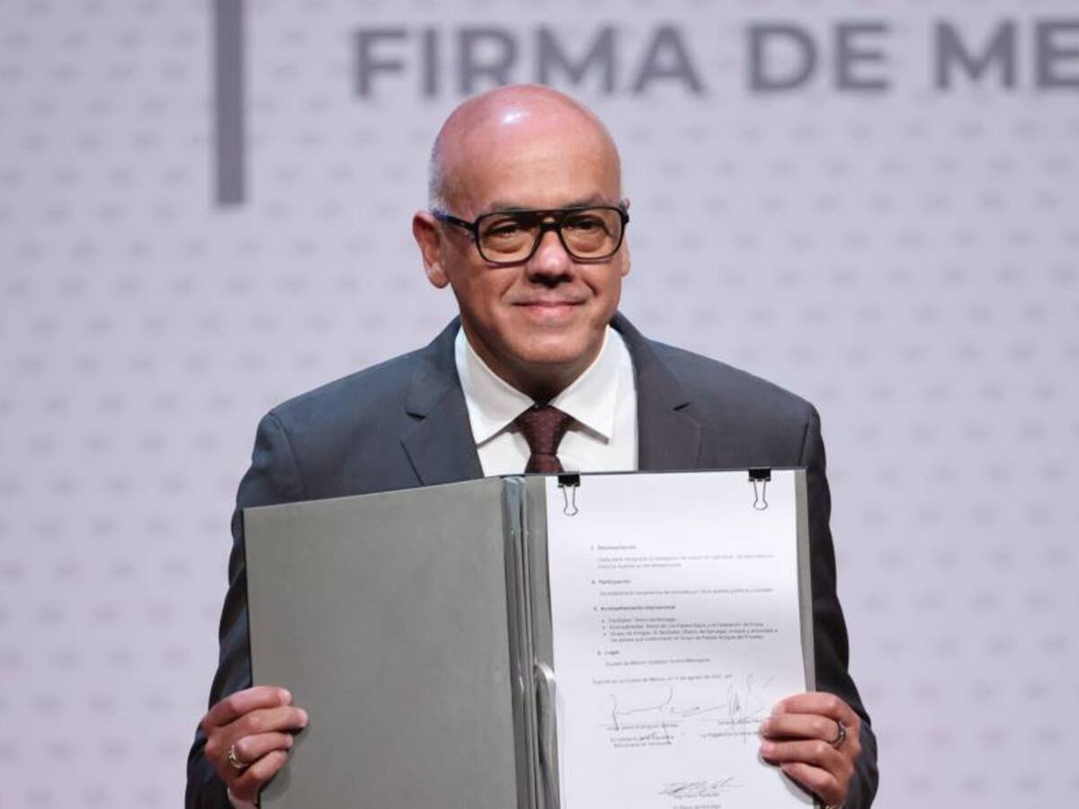 Oposición venezolana pide diálogo con todos los sectores