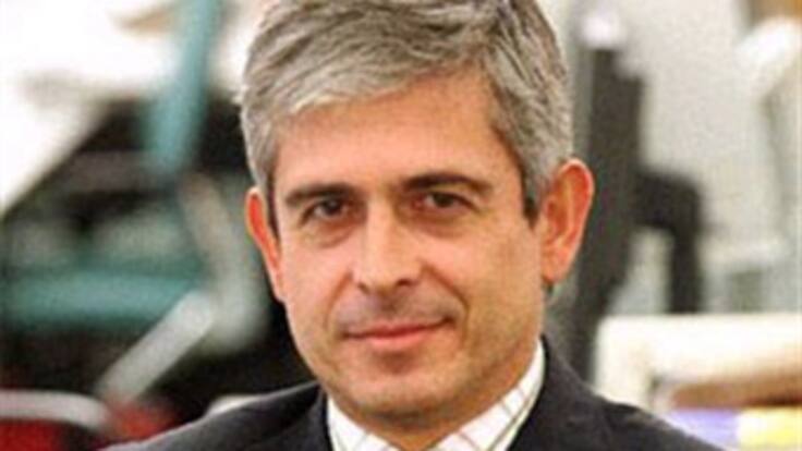 Assange es un personaje singular que lucha contra los secretos de los gobiernos: director de El País