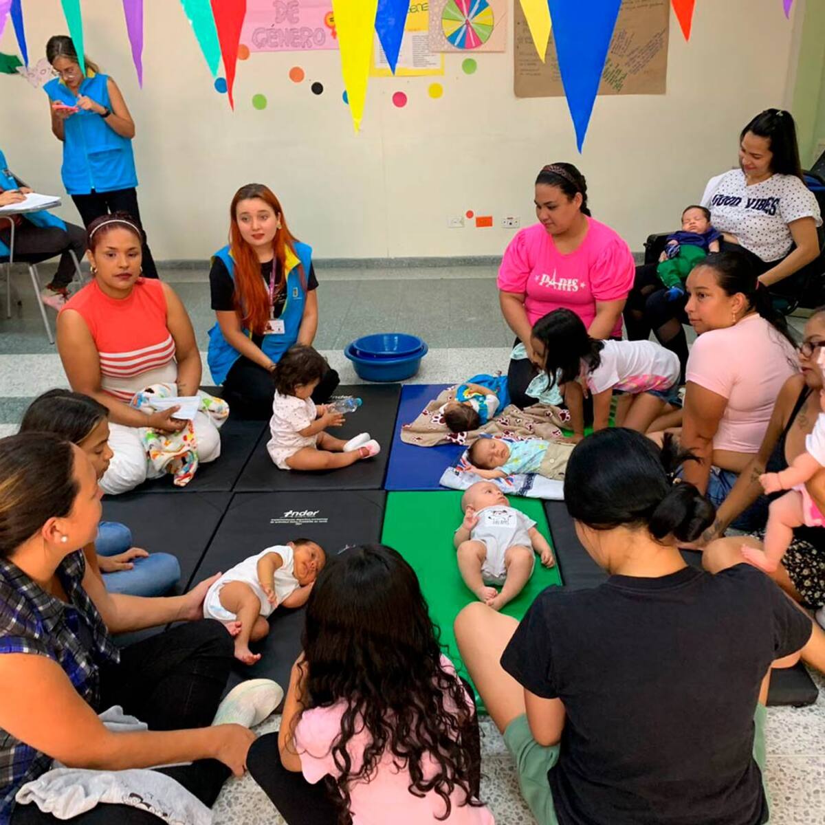 Medellín celebra la semana de la lactancia materna impactando a más 7.000 madres y niños