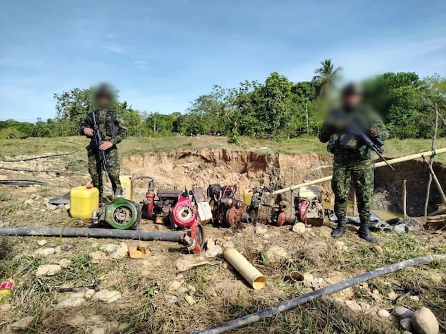 Operativo contra la minería ilegal en Antioquia. Cortesía: Ejército Nacional.