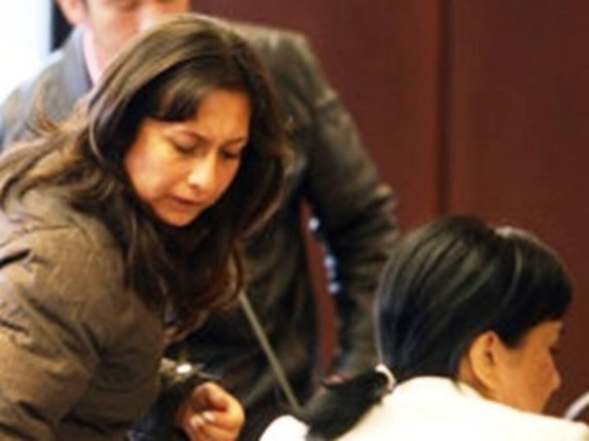 Piden testimonio de exfiscal Viviane Morales en caso de abogada de mamá de Carlos Cárdenas