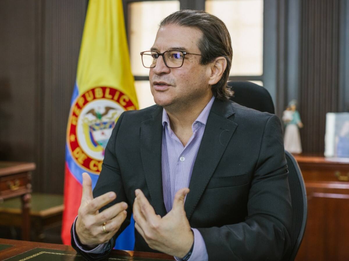 Hay que pensar que todos tenemos que aportar para los más vulnerables: Zea